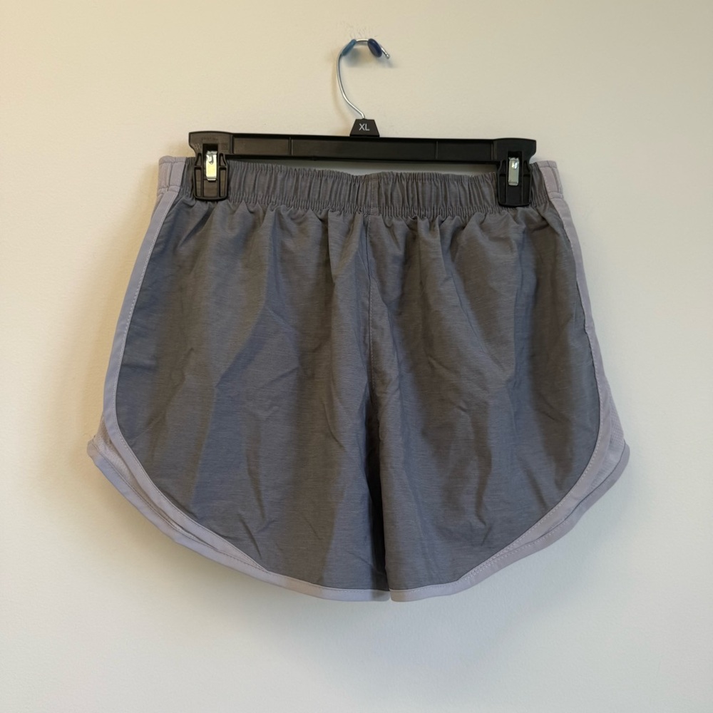 Nike Tempo Womens Heather Running Shorts Atmosphere Gray size medium dri fit new - Picture 3 of 9